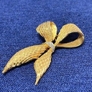 Gerry Vintage Gold Tone With Clear Stones